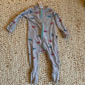 Bonds Wondersuit Size 6-12m Sleeper